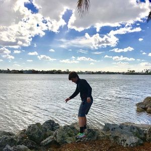 Meet your Posher, Manuel